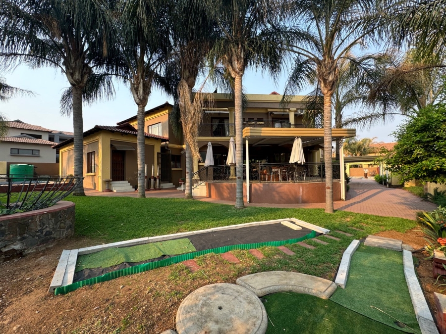 5 Bedroom Property for Sale in Birdwood Estate North West